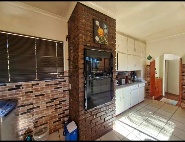 3 BEDROOM HOUSE FOR SALE IN BIRCH ACRES